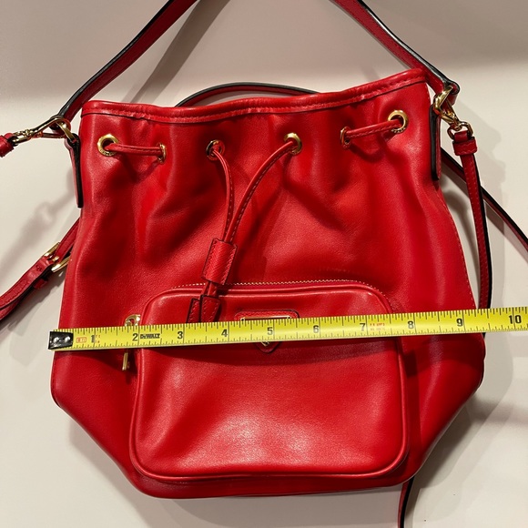 Authentic Prada leather bucket bag - Picture 6 of 7